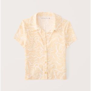 NWT Short-Sleeve Button-Up Polo